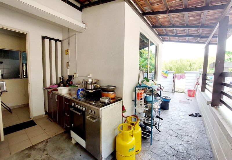 (END LOT) 2.5 Storey SuperLink Cyprus, USJ Heights