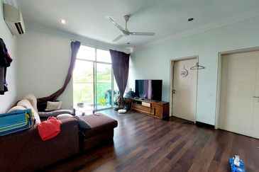 (END LOT) 2.5 Storey SuperLink Cyprus, USJ Heights