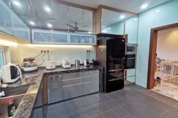 (RENOVATED) 4 Storey ID Design Semi-D  Jalan G1