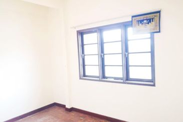 Jalan Suasana, Bandar Tun Hussein Onn