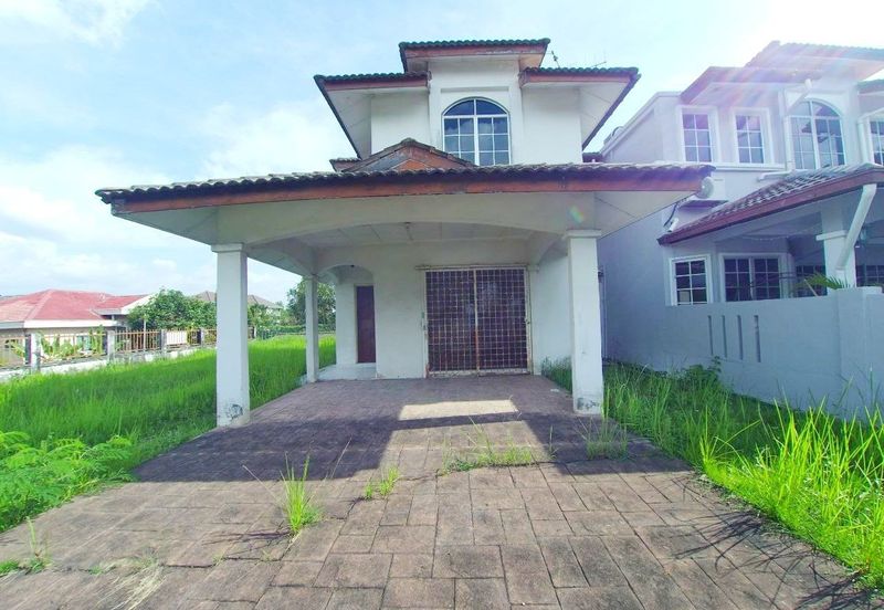 Jalan Suasana, Bandar Tun Hussein Onn