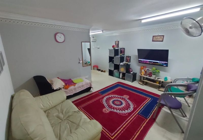 (RENOVATED) Flat Pandan Jaya M11 