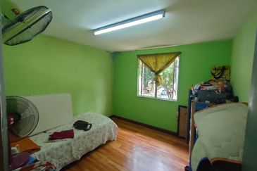 (RENOVATED) Flat Pandan Jaya M11 