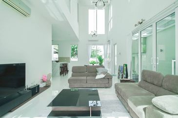 [EXQUISITE] 3 Storey Courtyard Villa, Contours, Ta