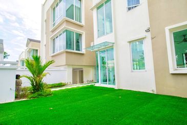 [EXQUISITE] 3 Storey Courtyard Villa, Contours, Ta