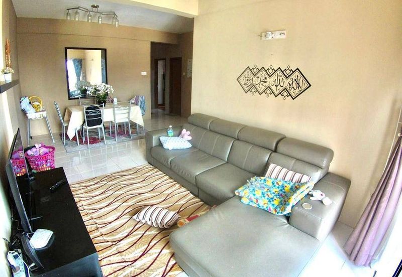 Kristal Heights Apartment