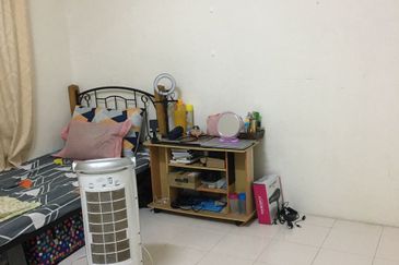 Residensi Bistaria, Ukay Bistari