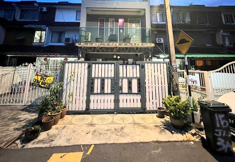 Jalan Bunga Kemboja 15