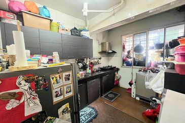 Tasik Heights Apartment