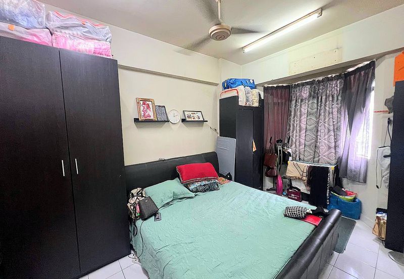 Tasik Heights Apartment