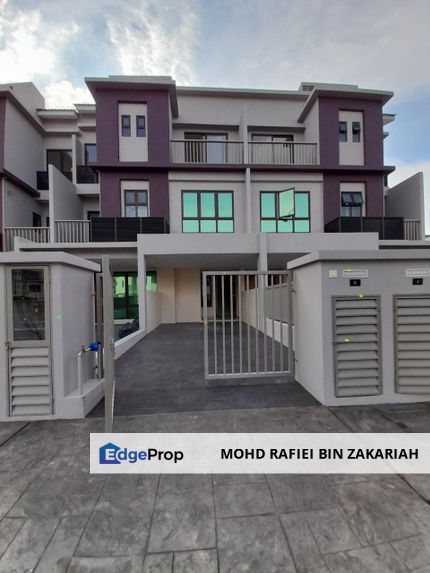 The Strata 2 Storey Townhouse Bandar Puteri Bangi, Selangor, Bangi