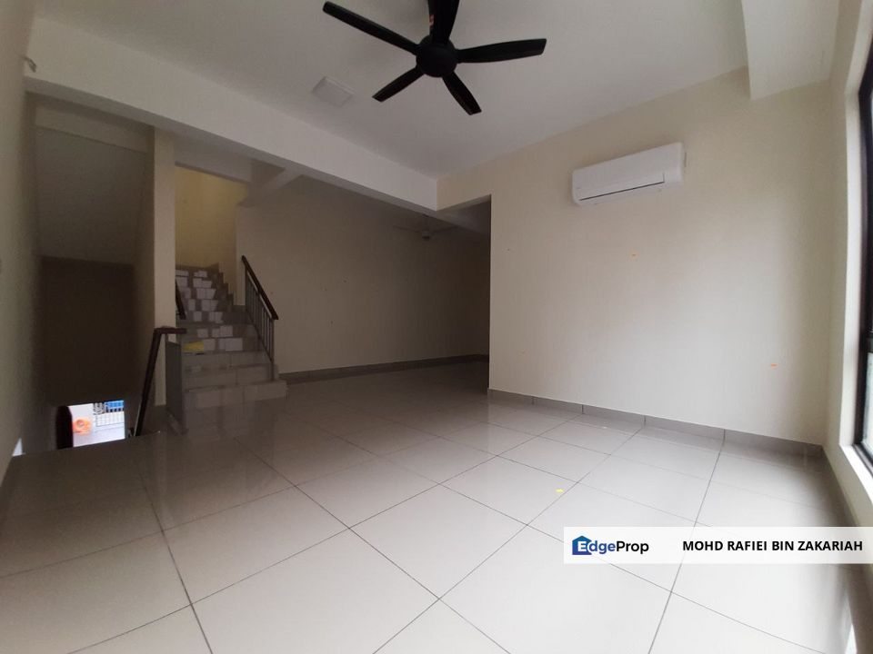 The Strata 2 Storey Townhouse Bandar Puteri Bangi, Selangor, Bangi