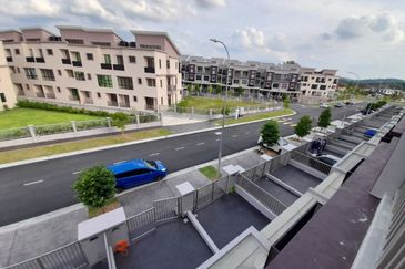 The Strata @ Bandar Puteri Bangi