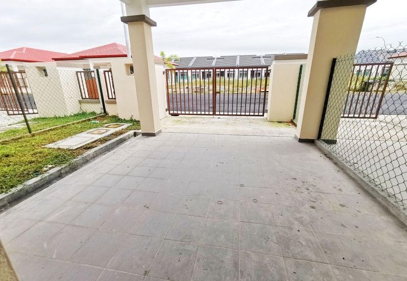 Jalan Teluk Panglima Garang 28/1