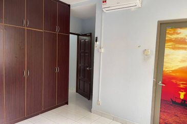 Pangsapuri Kristal (Crystal Tower), Taman Bukit Indah