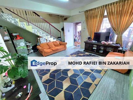 Double Storey Terrace House Jalan Mentari , Bandar Mahkota Banting, Selangor, Banting