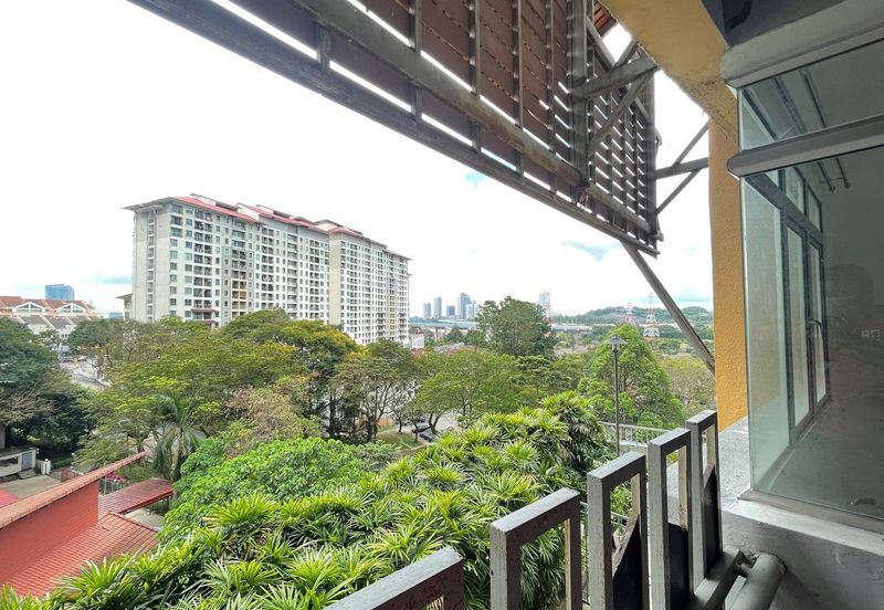 Perdana Exclusive Condominium