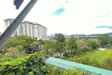 Perdana Exclusive Condominium