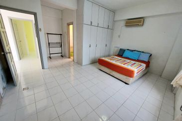 Casa Venicia Condominium