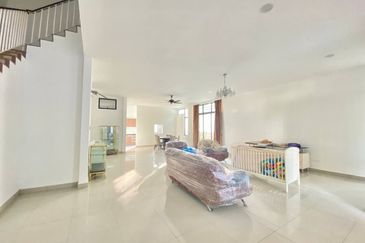 (END LOT) 2 Storey Semi D @ Emery Kemensah, Melawati KL