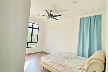 (END LOT) 2 Storey Semi D @ Emery Kemensah, Melawati KL