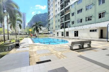 Angsana Apartment @ Taman Raintree