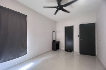 Residensi Laguna Biru 2