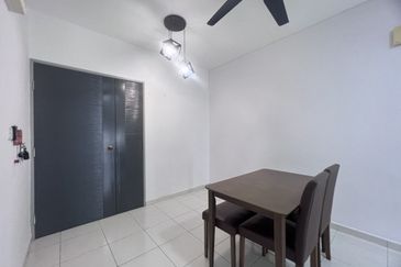 Residensi Laguna Biru 2