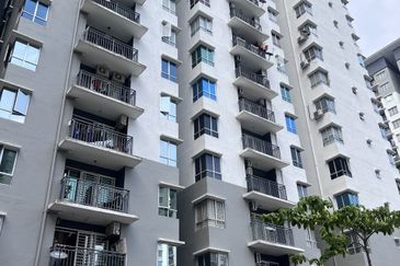 Residensi Laguna Biru 2