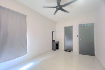 Residensi Laguna Biru 2