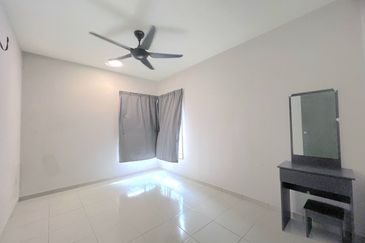 Residensi Laguna Biru 2
