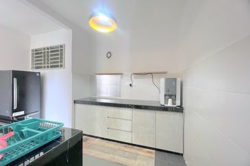 Residensi Laguna Biru 2