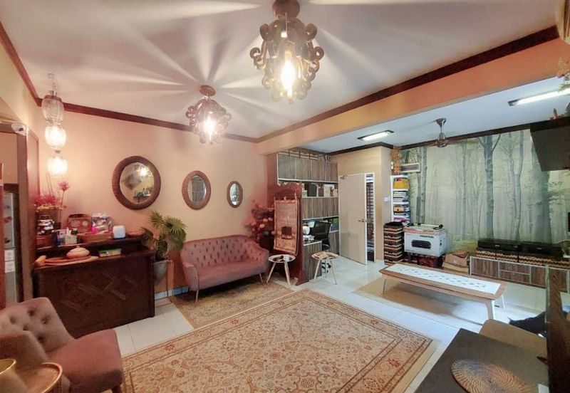 Danau Seri Apartments