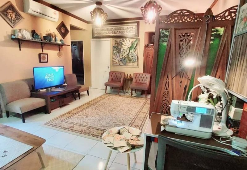 Danau Seri Apartments