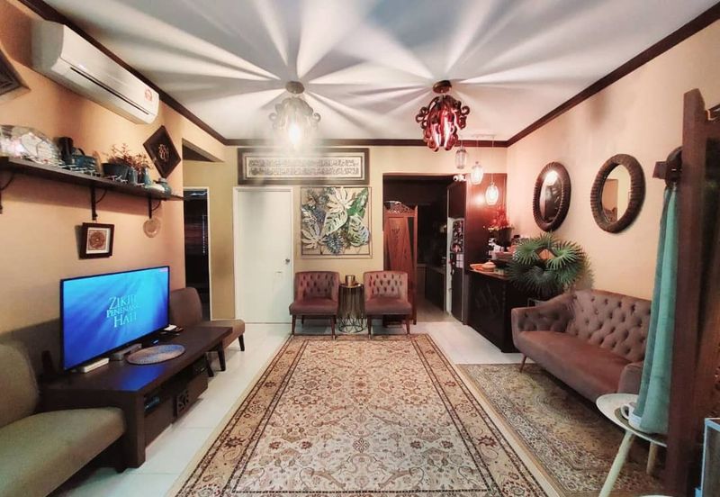 Danau Seri Apartments