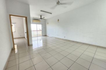Sri Ixora Apartment