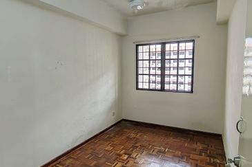 Bayu Tasik Condominium