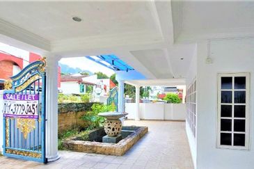 (Renovated) 2 Storey Semi D ,Fasa 6A Taman Melawati Kuala Lumpur