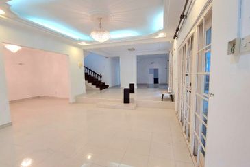 (Renovated) 2 Storey Semi D ,Fasa 6A Taman Melawati Kuala Lumpur
