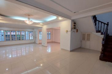 (Renovated) 2 Storey Semi D ,Fasa 6A Taman Melawati Kuala Lumpur