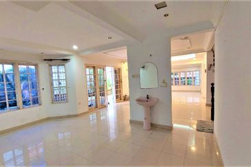 (Renovated) 2 Storey Semi D ,Fasa 6A Taman Melawati Kuala Lumpur