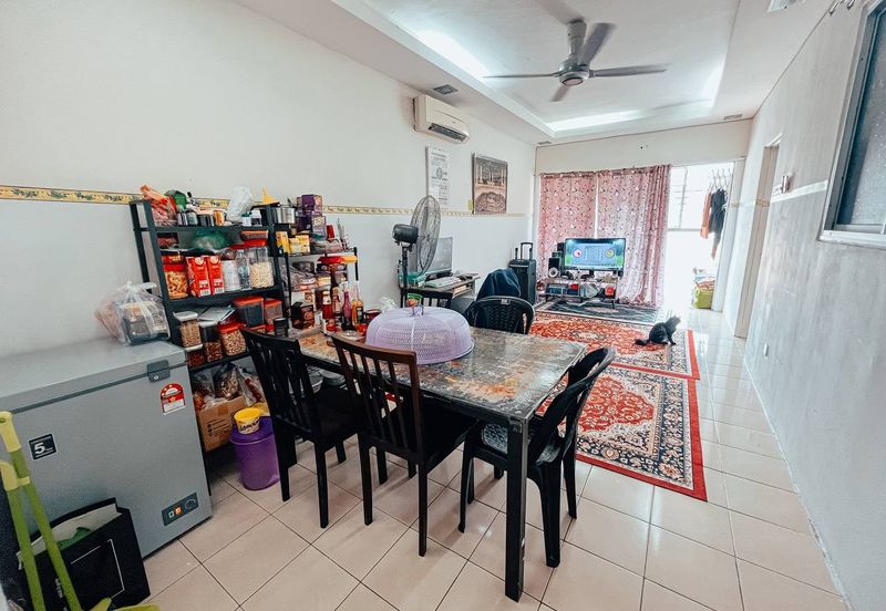 Residensi Bistaria, Ukay Bistari