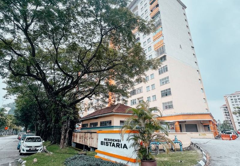 Residensi Bistaria, Ukay Bistari