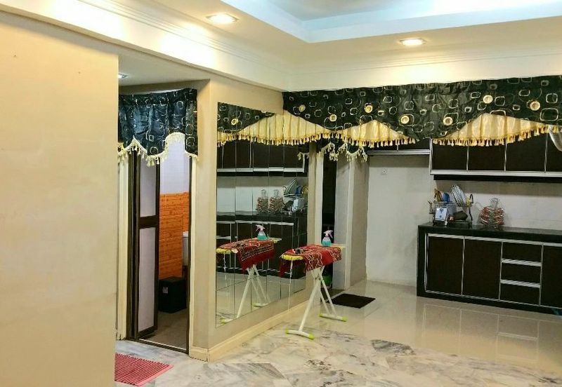 Tasik Heights Apartment