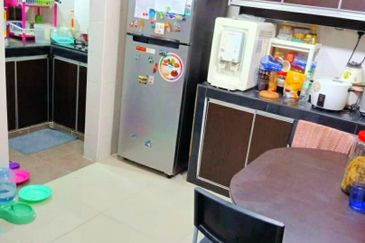 Tasik Heights Apartment