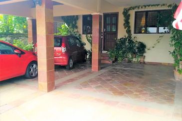BUNGALOW DOUBLE STOREY TAMAN SETIA GOMBAK K L