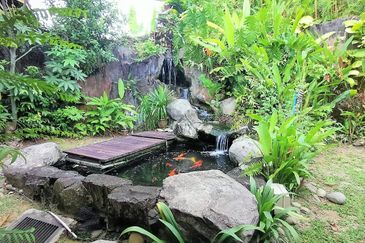 BUNGALOW DOUBLE STOREY TAMAN SETIA GOMBAK K L