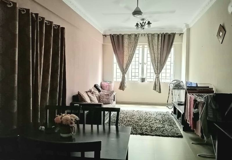 Jelutong Apartment, Selayang Heights