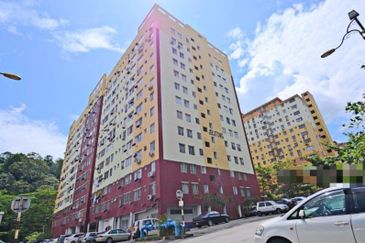 Jelutong Apartment, Selayang Heights