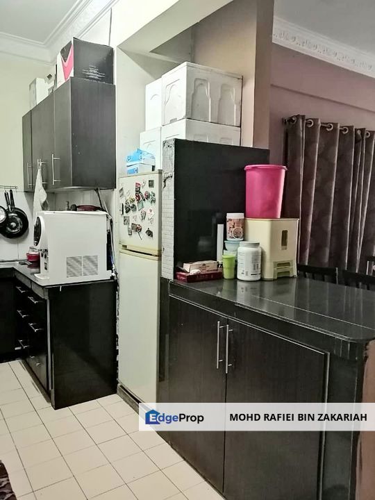 [RENOVATED] Jelutong Apartment Selayang Heights , Selangor, Batu Caves 
